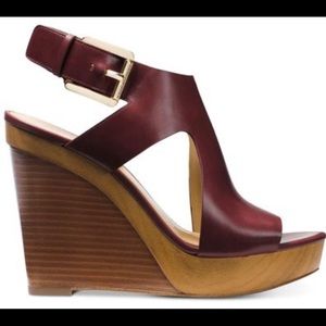 Michael Kors
Women's Red Michael Josephine Wedge Sandals